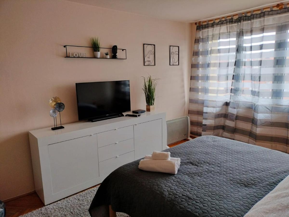 Nexus Center Apartment Miercurea Ciuc Exterior foto